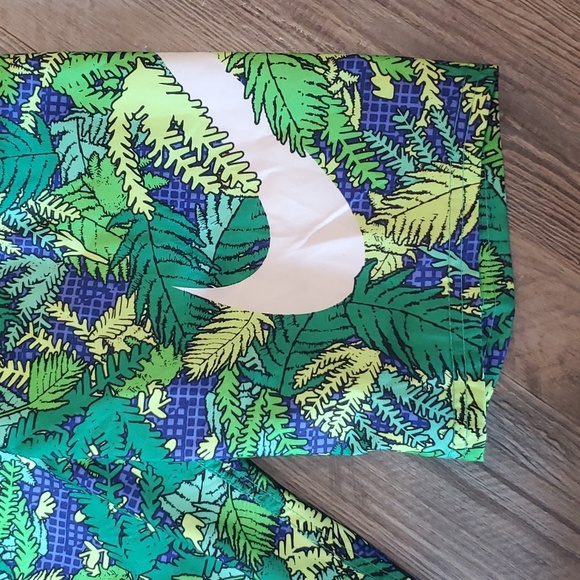 Nike Tropical Swosh Volley/Swim Trucks - Picture 3 of 6